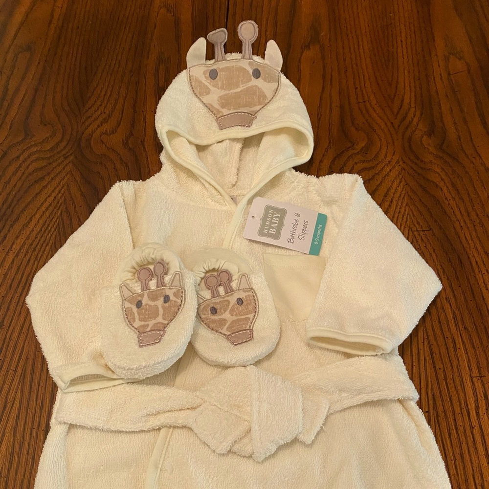 NWT Baby boy or girl bath robe